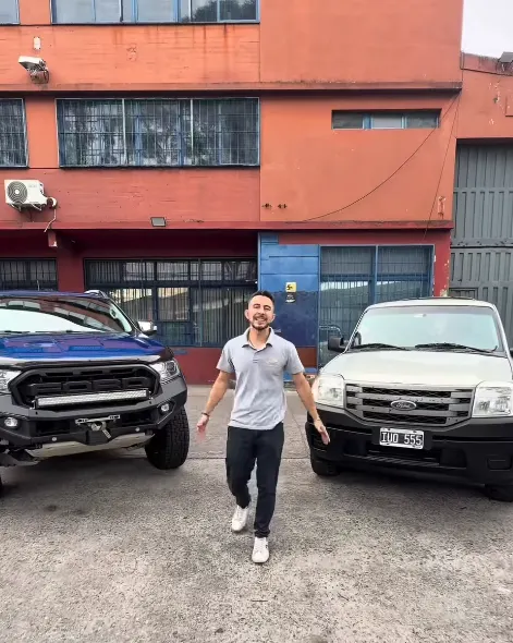 Axel — El Hangar